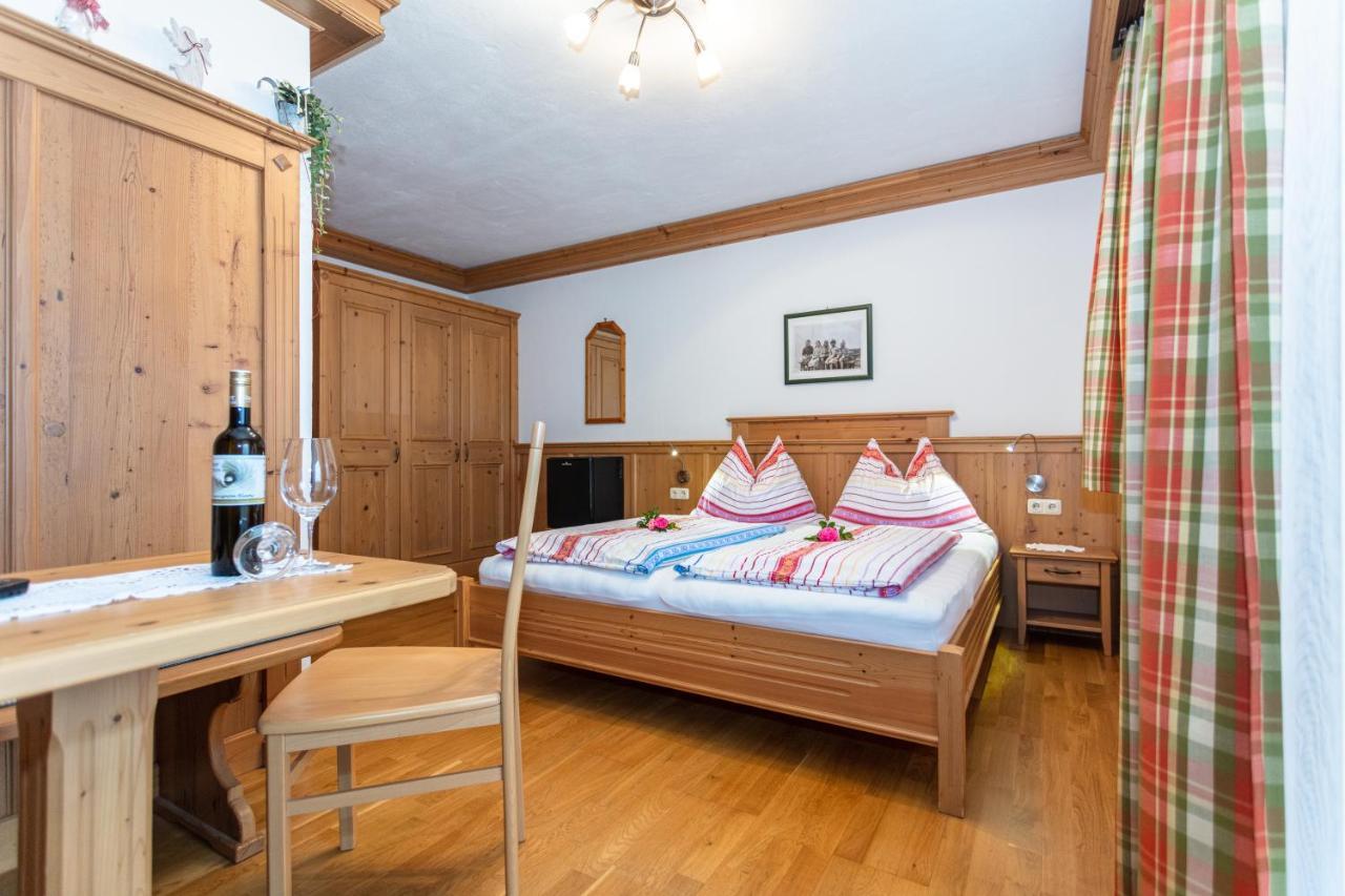 Hotel-Pension Lackenbauer บาดฮอฟกัสไตน์ ภายนอก รูปภาพ