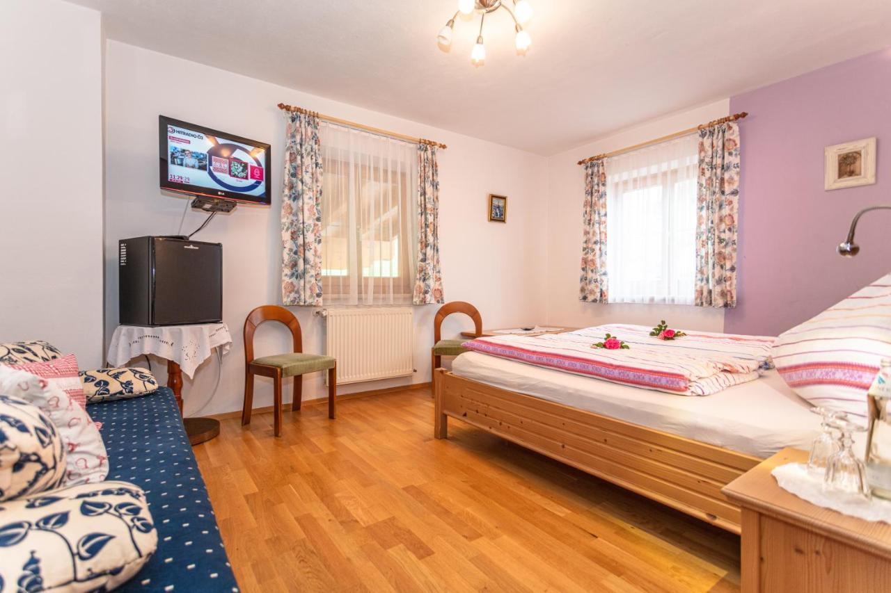 Hotel-Pension Lackenbauer บาดฮอฟกัสไตน์ ภายนอก รูปภาพ
